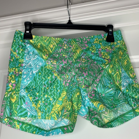 Lilly Pulitzer Shorts - Picture 1 of 1